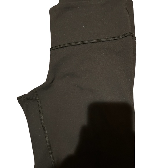 Lululemon Wunder Under leggings 28” inseam size 6 thick leggings see description - Picture 6 of 6